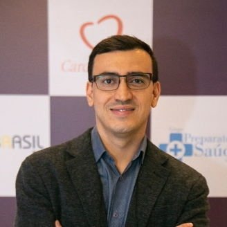 Dr. Charles Rios Souza