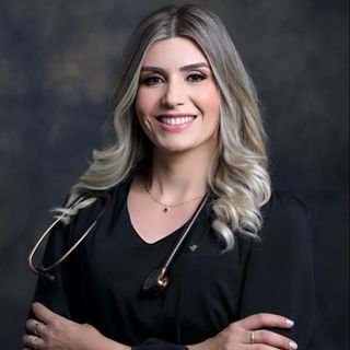 Dra. Caroline Alves da S. Oliveira