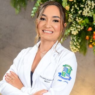 Dra. Isabela Salzedas Vilela