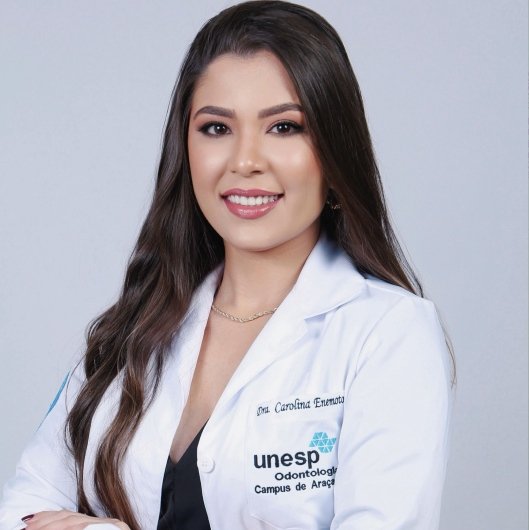 Dra. Carolina Enemoto Silva