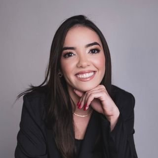 Dra. Lorena Rodrigues