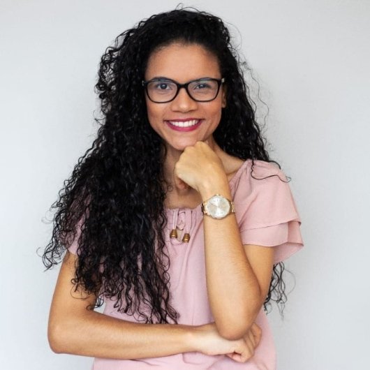 Dra. Tainá Amorim