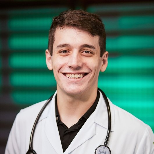 Dr. Gustavo Faustino
