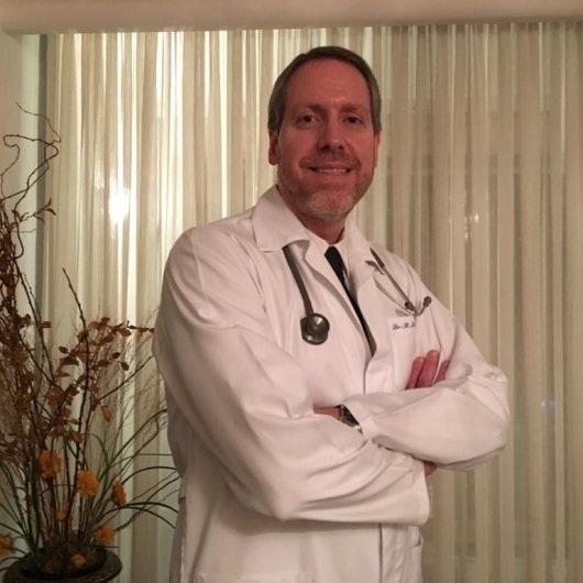 Dr. Ricardo Dreicon