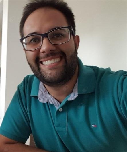 Dr. Alex Landucci