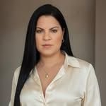 Dra. Niely Melo