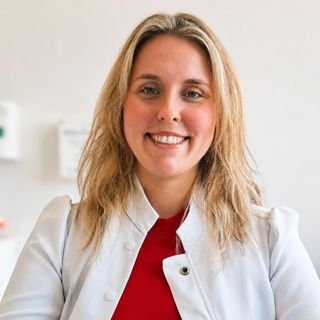 Dra. Luiza Di Bernardi de São Thiago