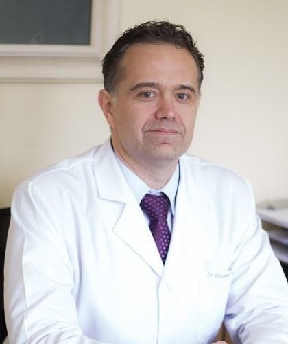 Dr. Eduardo Pradi Adam