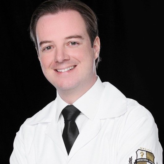 Dr. Leonardo Schwind