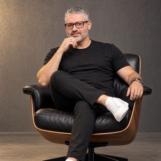 Dr. Leonardo Messa