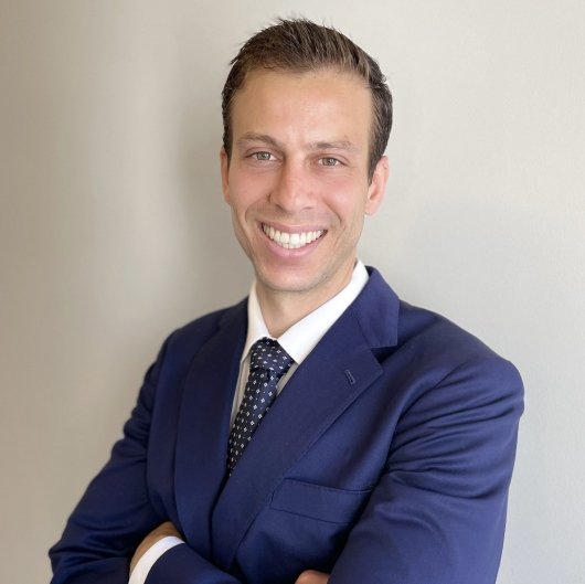 Dr. Gustavo Pinto
