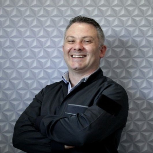 Dr. Adriano Magri