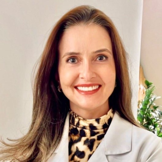 Dra. Christiane Lopes Arcanjo