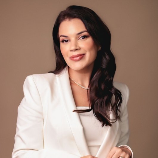Dra. Marien Siqueira