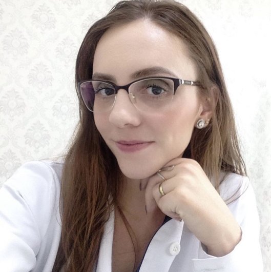 Dra. Fabiana Simon Barreto
