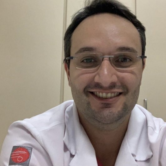 Dr. Rodrigo Merguizo