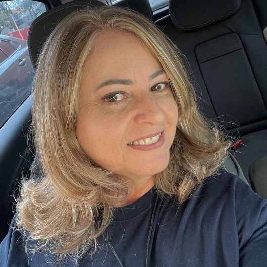 Claudia Floresti Nakassima