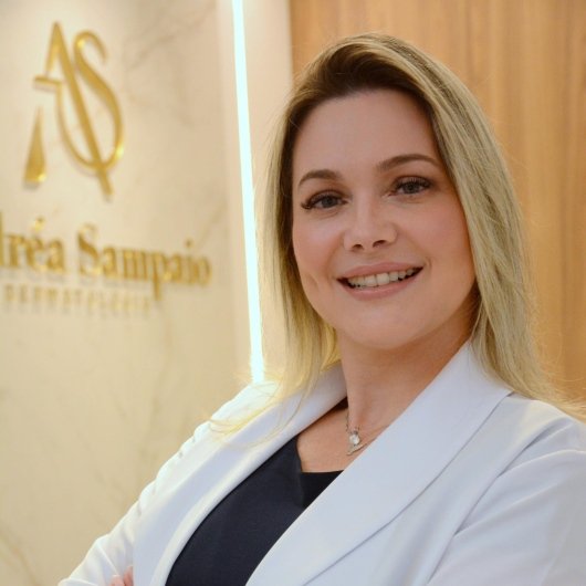 Dra. Andréa de Azevedo Sampaio