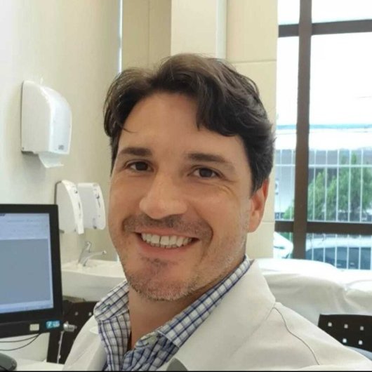 Dr. Fernando Castilla de Souza Macedo