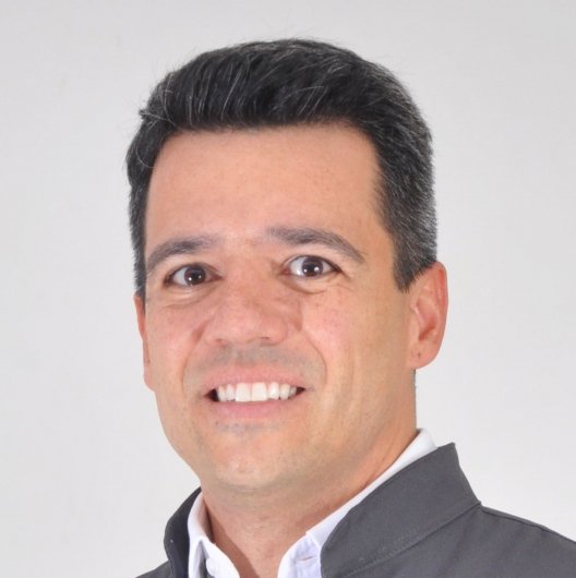 Dr. Frederico Neves