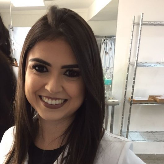 Dra. Bárbara Mares Porto