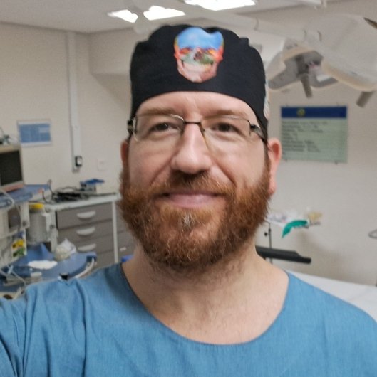 Dr. Felipe Perraro Sehn