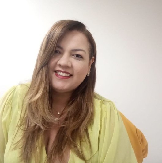 Dra. Samara de Oliveira Lima