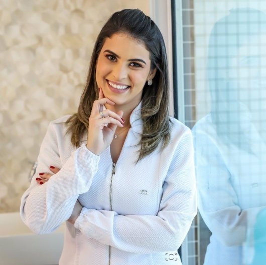 Dra. Sarah Barcelos Barbosa Amorim