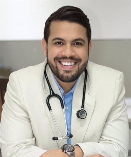 Dr. Daniel Henrique C. Silva