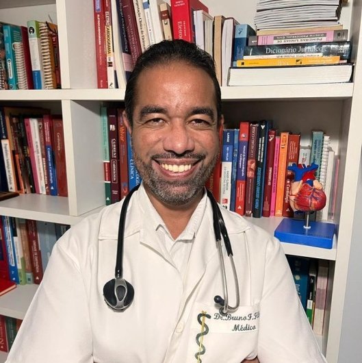 Dr. Bruno Fernandes Felix
