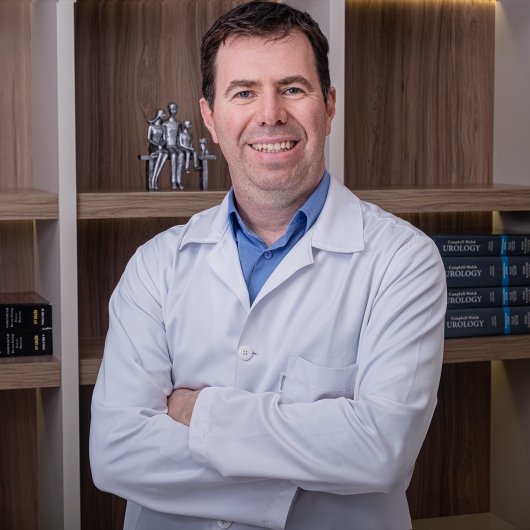 Dr. Gustavo Marconi Caetano Martins