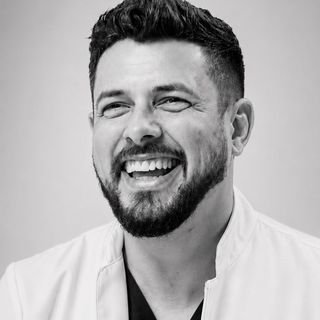 Dr. Fernando Cavallari
