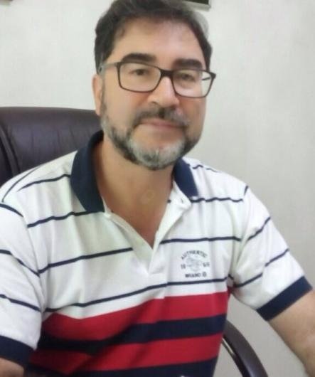 Dr. Deniter Cleber de Vargas Barbosa