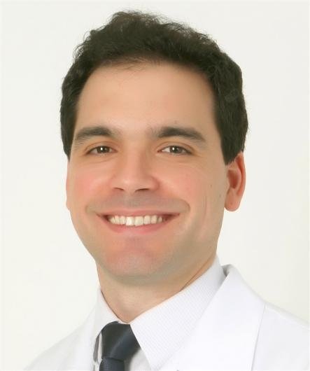 Dr. Eduardo Barros