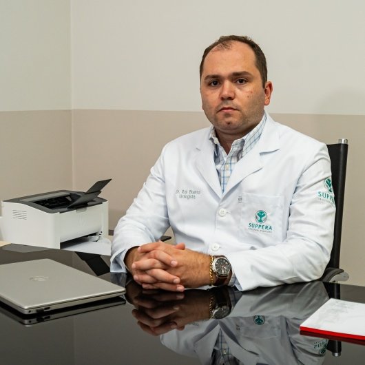 Dr. Rai Montanholi Bueno