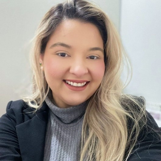 Dra. Stéfany Biondes de Souza