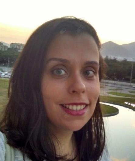 Dra. Stella de Aparecida Ederli Pinto dos Santos