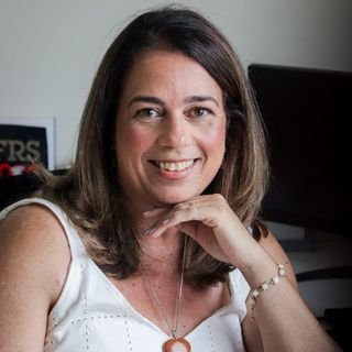 DANIELA VIANNA