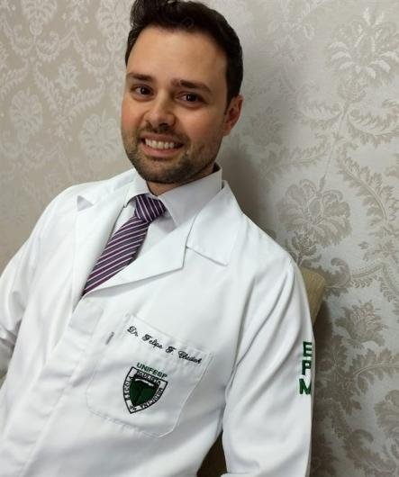 Dr. Felipe Chediek