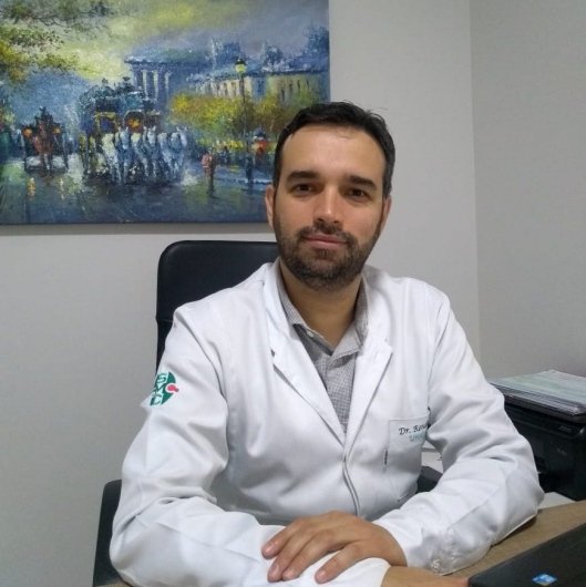 Dr. Renato Sola Leite