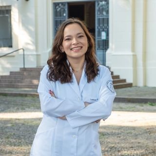 Dra. Letícia Almeida Pontes