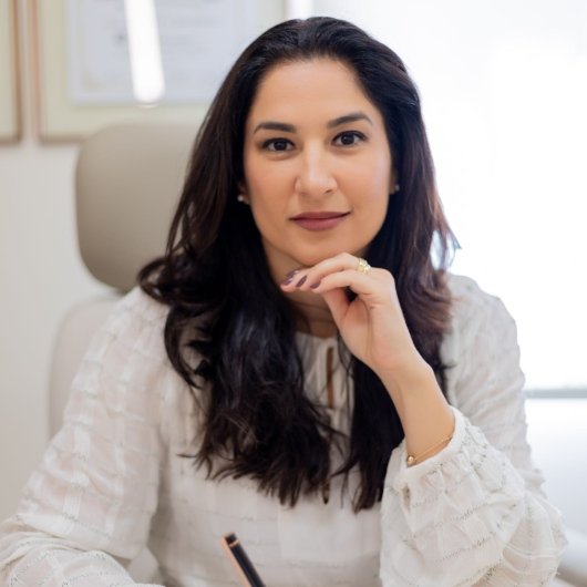 Dra. Vivian Mota Guimarães