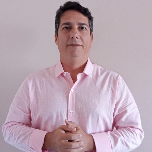 Cezar Melo