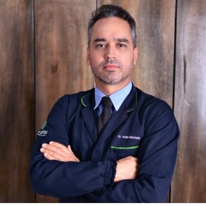 Dr. André Machado