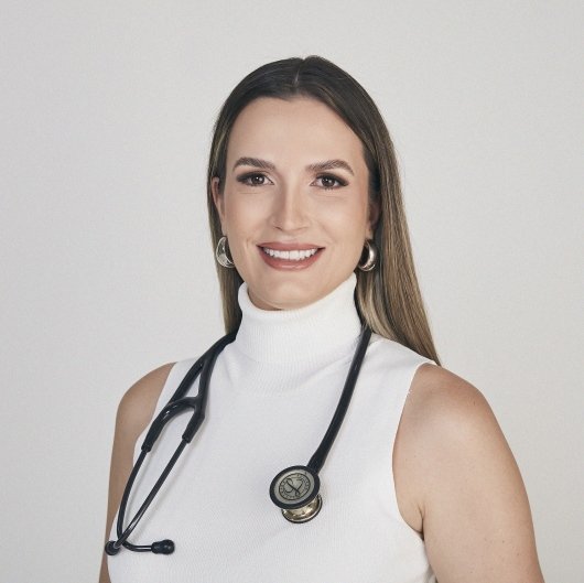 Dra. Karen Santini