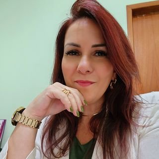 Dra. Fabiana Araujo