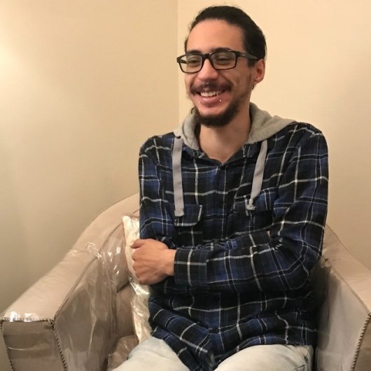 Dr. Lucas Cova