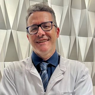 Dr. Marcio Alexandre Prospero .