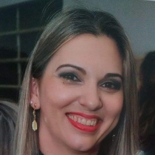 Dra. Rosangela Pavoni