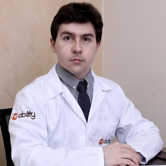 Dr. Eduardo Araujo Pires